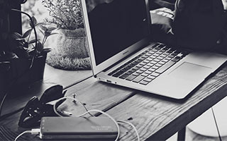 2-22-2！德甲也疯狂：两大黑马狂飙，争四乱了：药厂争欧冠资格陷被动